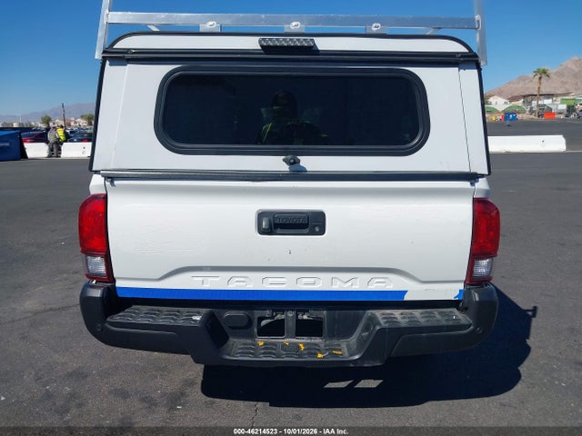 46214523 :رقم المزاد ، 3TYRX5GN4NT059935 vin ، 2022 Toyota Tacoma Sr مزاد بيع