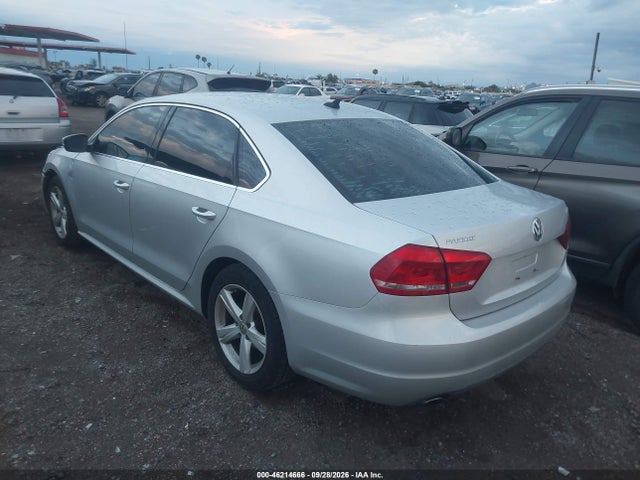 2015 Volkswagen Passat 1.8t Se მანქანა იყიდება აუქციონზე, vin: 1VWBT7A37FC015343, აუქციონის ნომერი: 46214666