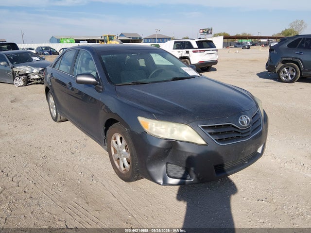 2010 Toyota Camry Le მანქანა იყიდება აუქციონზე, vin: 4T4BF3EK2AR072008, აუქციონის ნომერი: 46214688