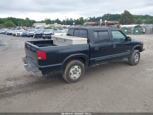 46214743 :رقم المزاد ، 1GCDT13W72K185332 vin ، 2002 Chevrolet S-10 Ls مزاد بيع