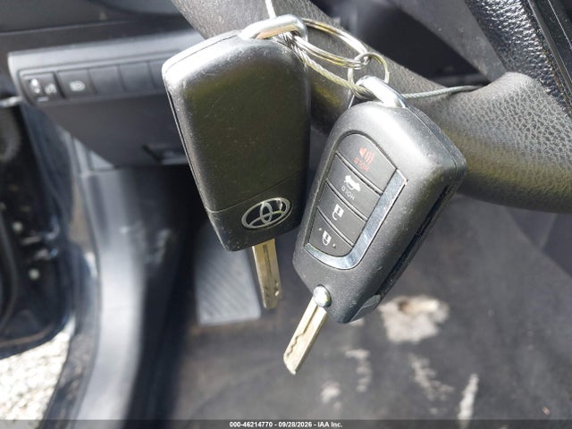 2021 Toyota Corolla Le მანქანა იყიდება აუქციონზე, vin: JTDEPMAE5MJ145411, აუქციონის ნომერი: 46214770
