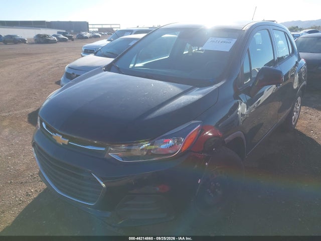 Chevrolet TRAX LS 2018 3GNCJKSB1JL419555 Image 2