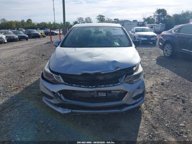 46214866 :رقم المزاد ، 1G1BE5SM2J7229661 vin ، 2018 Chevrolet Cruze Lt Auto مزاد بيع