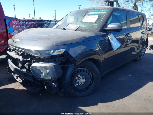 2022 Kia Soul Lx მანქანა იყიდება აუქციონზე, vin: KNDJ23AUXN7802121, აუქციონის ნომერი: 46214890