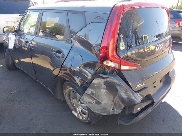 2022 Kia Soul Lx მანქანა იყიდება აუქციონზე, vin: KNDJ23AUXN7802121, აუქციონის ნომერი: 46214890