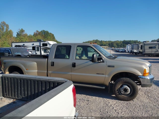 46214990 :رقم المزاد ، 1FTWW33F1YEC15606 vin ، 2000 Ford Super Duty F-350 Drw Lariat/xl/xlt مزاد بيع