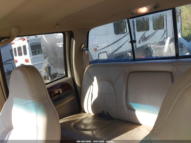 46214990 :رقم المزاد ، 1FTWW33F1YEC15606 vin ، 2000 Ford Super Duty F-350 Drw Lariat/xl/xlt مزاد بيع