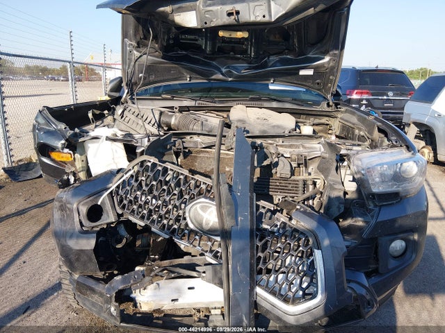 3TMAZ5CN4JM075264 Toyota Tacoma Trd Sport