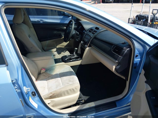 46215002 :رقم المزاد ، 4T4BF1FK9CR200377 vin ، 2012 Toyota Camry Le مزاد بيع