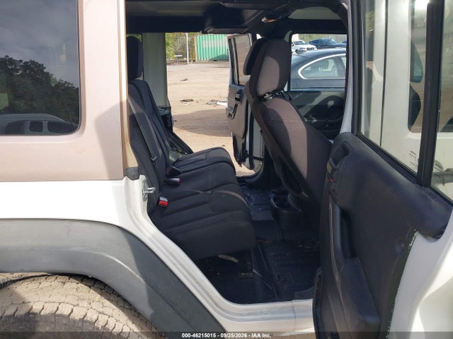 Продажа на аукционе авто 2015 Jeep Wrangler Unlimited Sport, vin: 1C4BJWDG7FL521904, номер лота: 46215015