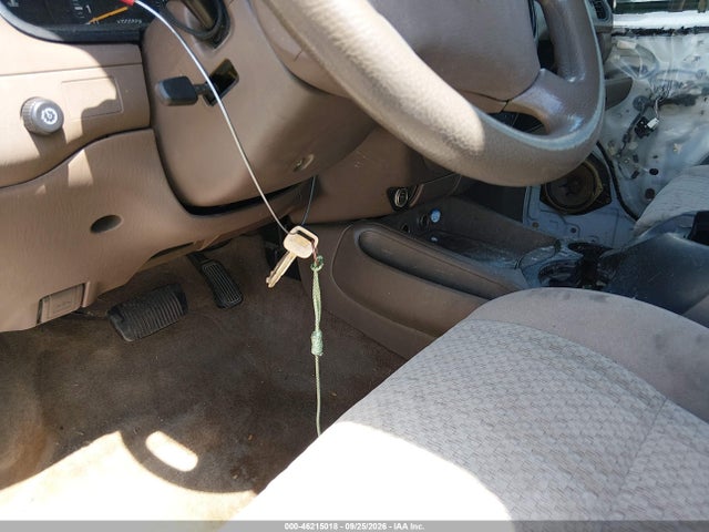 Aukcja sprzedaży 2003 Toyota Tundra Sr5 V8, vin: 5TBRT34103S354484, numer aukcji: 46215018