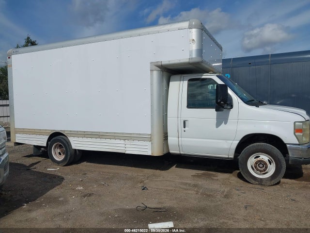 46215022 :رقم المزاد ، 1FDXE45S59DA10719 vin ، 2009 Ford Econoline Commercial Cutaway مزاد بيع