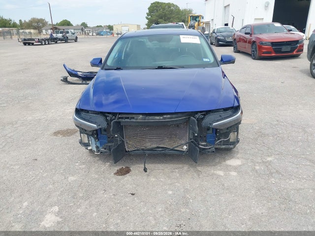 Продажа на аукционе авто 2024 Hyundai Elantra Limited, vin: KMHLP4DG7RU777039, номер лота: 46215101