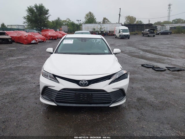 46215118 :رقم المزاد ، 4T1C11AK2PU817467 vin ، 2023 Toyota Camry Le مزاد بيع