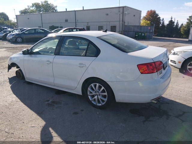 2011 Volkswagen Jetta 2.5l Se მანქანა იყიდება აუქციონზე, vin: 3VWDX7AJ8BM387181, აუქციონის ნომერი: 46215128