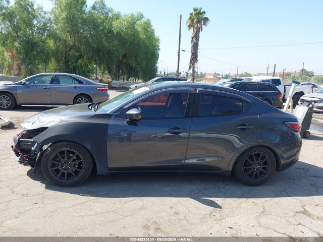 46215134 :رقم المزاد ، 3MYDLBYV7HY152851 vin ، 2017 Toyota Yaris Ia مزاد بيع