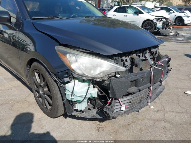 46215134 :رقم المزاد ، 3MYDLBYV7HY152851 vin ، 2017 Toyota Yaris Ia مزاد بيع