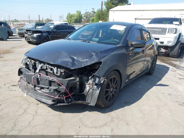 46215134 :رقم المزاد ، 3MYDLBYV7HY152851 vin ، 2017 Toyota Yaris Ia مزاد بيع