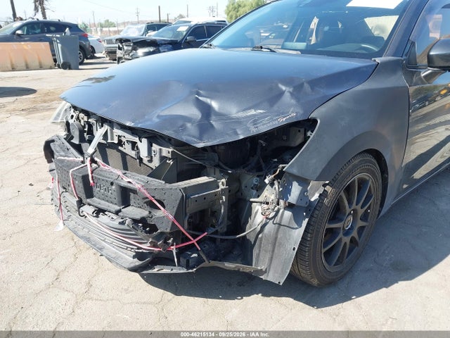 46215134 :رقم المزاد ، 3MYDLBYV7HY152851 vin ، 2017 Toyota Yaris Ia مزاد بيع