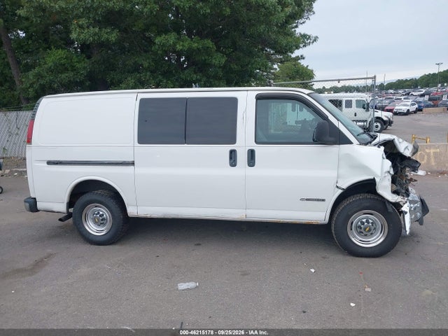 2002 Chevrolet Express მანქანა იყიდება აუქციონზე, vin: 1GCHG35R821191526, აუქციონის ნომერი: 46215178