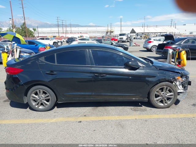 46215204 :رقم المزاد ، 5NPD84LF6HH065208 vin ، 2017 Hyundai Elantra Se مزاد بيع
