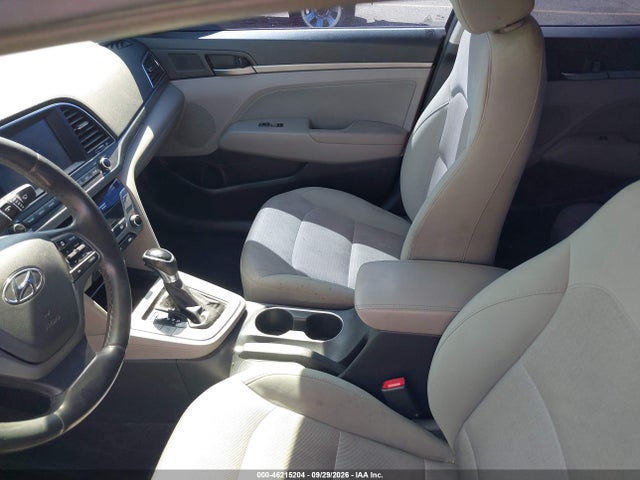 46215204 :رقم المزاد ، 5NPD84LF6HH065208 vin ، 2017 Hyundai Elantra Se مزاد بيع