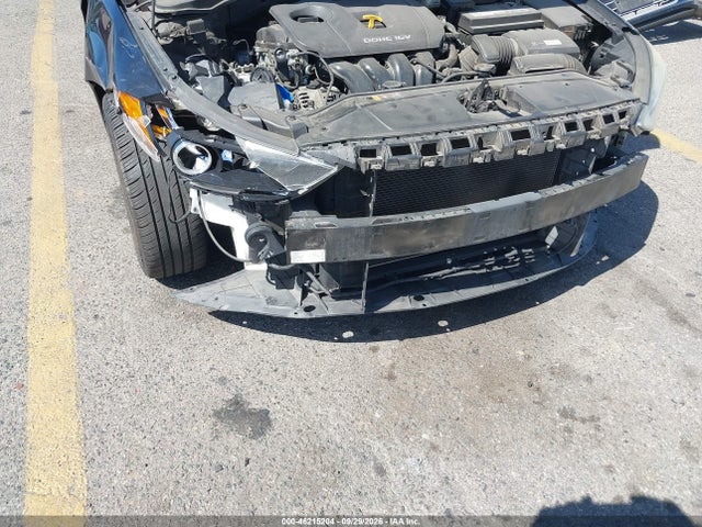 46215204 :رقم المزاد ، 5NPD84LF6HH065208 vin ، 2017 Hyundai Elantra Se مزاد بيع