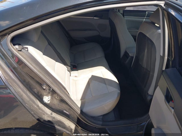 46215204 :رقم المزاد ، 5NPD84LF6HH065208 vin ، 2017 Hyundai Elantra Se مزاد بيع