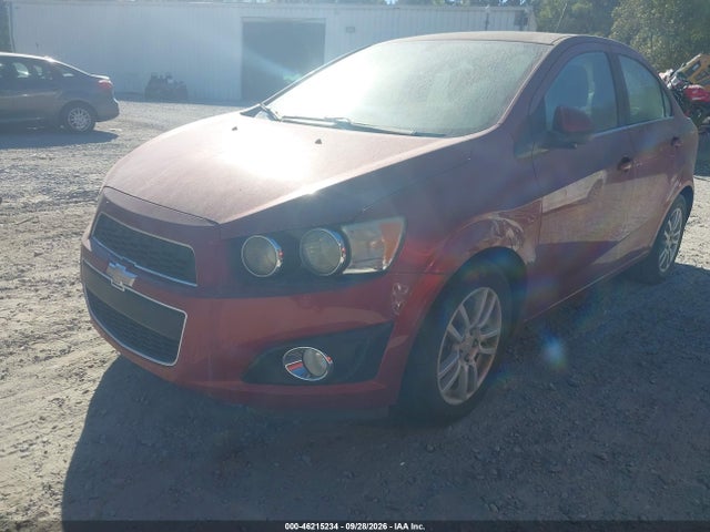 46215234 :رقم المزاد ، 1G1JC5SH1F4114255 vin ، 2015 Chevrolet Sonic Lt Auto مزاد بيع