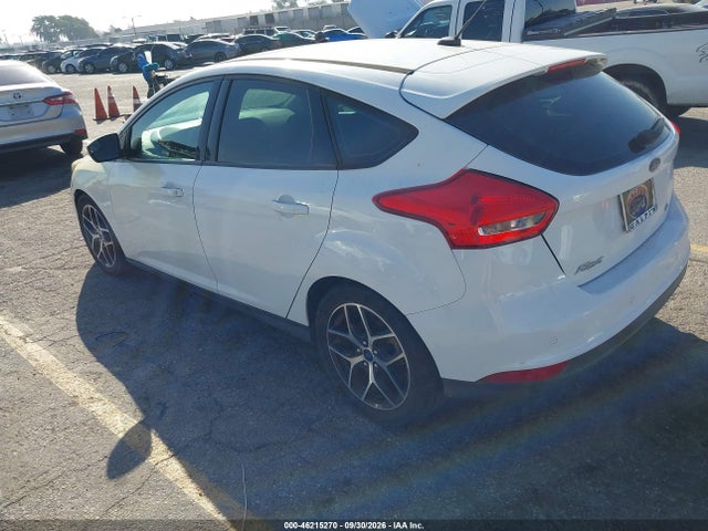 Ford FOCUS SEL 2018 1FADP3M28JL241076 Image 3