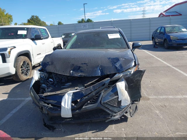 46215321 :رقم المزاد ، 4T1G11AK5MU421496 vin ، 2021 Toyota Camry Se مزاد بيع