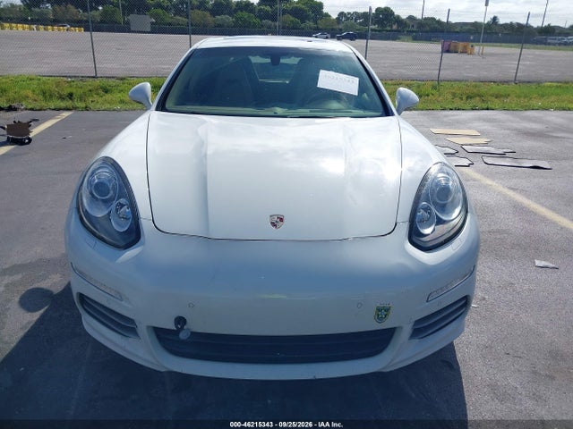 46215343 :رقم المزاد ، WP0AA2A70EL013345 vin ، 2014 Porsche Panamera 4 مزاد بيع