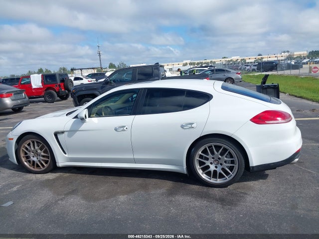 46215343 :رقم المزاد ، WP0AA2A70EL013345 vin ، 2014 Porsche Panamera 4 مزاد بيع