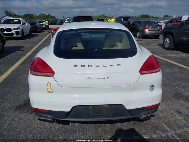 46215343 :رقم المزاد ، WP0AA2A70EL013345 vin ، 2014 Porsche Panamera 4 مزاد بيع