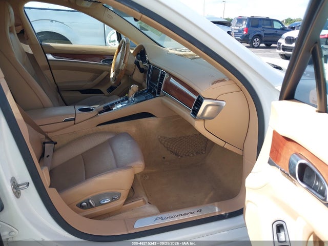 46215343 :رقم المزاد ، WP0AA2A70EL013345 vin ، 2014 Porsche Panamera 4 مزاد بيع