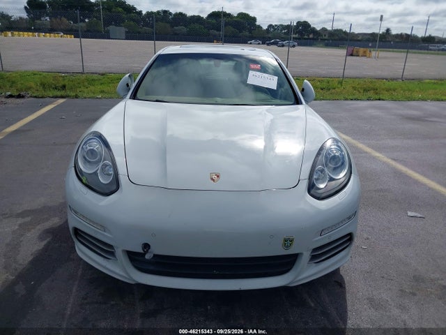46215343 :رقم المزاد ، WP0AA2A70EL013345 vin ، 2014 Porsche Panamera 4 مزاد بيع