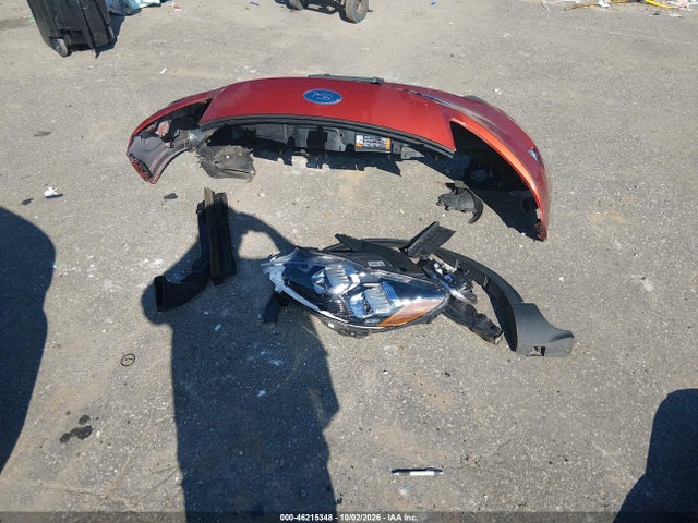 46215348 :رقم المزاد ، 1FMCU9J93LUA44666 vin ، 2020 Ford Escape Titanium مزاد بيع