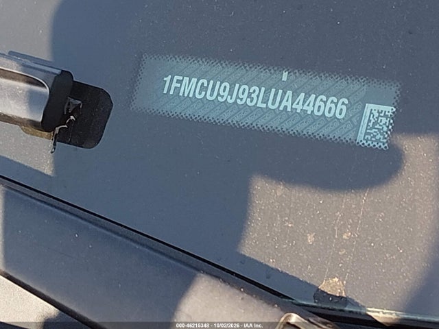 46215348 :رقم المزاد ، 1FMCU9J93LUA44666 vin ، 2020 Ford Escape Titanium مزاد بيع