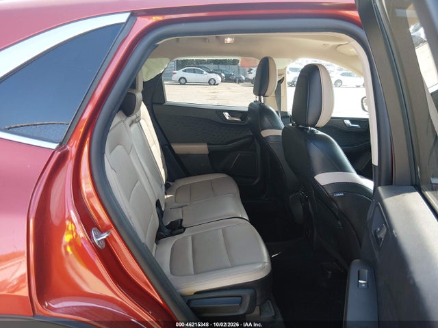 46215348 :رقم المزاد ، 1FMCU9J93LUA44666 vin ، 2020 Ford Escape Titanium مزاد بيع