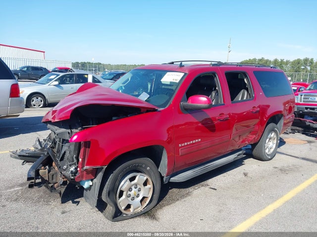 46215380 :رقم المزاد ، 1GNSKJE7XER104648 vin ، 2014 Chevrolet Suburban 1500 Lt مزاد بيع