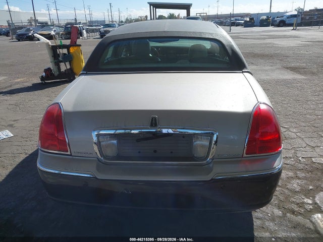 Продажа на аукционе авто 2005 Lincoln Town Car Signature Limited, vin: 1LNHM82W15Y668577, номер лота: 46215395