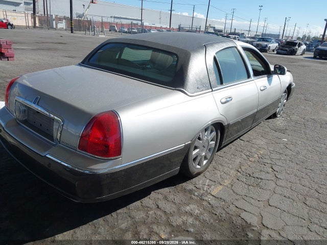 Продажа на аукционе авто 2005 Lincoln Town Car Signature Limited, vin: 1LNHM82W15Y668577, номер лота: 46215395