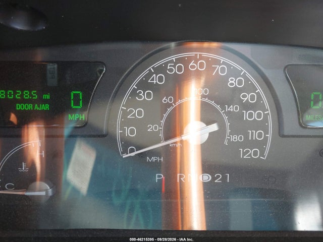 Продажа на аукционе авто 2005 Lincoln Town Car Signature Limited, vin: 1LNHM82W15Y668577, номер лота: 46215395
