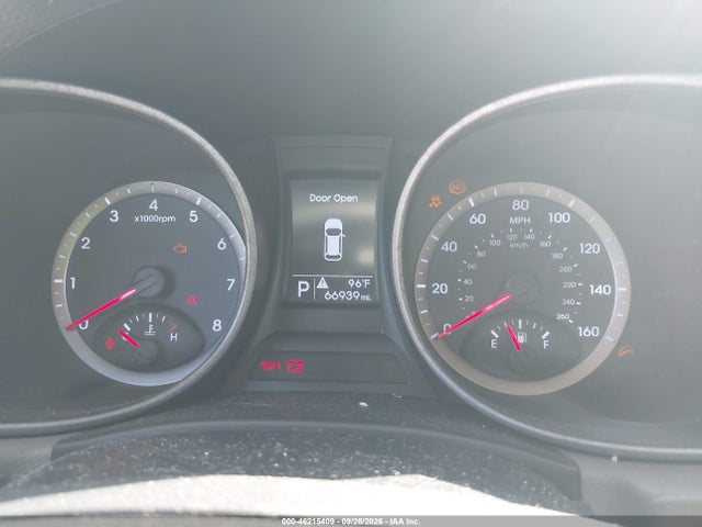 46215409 :رقم المزاد ، 5XYZT3LB0GG319240 vin ، 2016 Hyundai Santa Fe Sport 2.4l مزاد بيع
