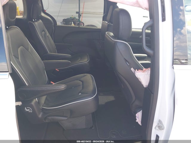 Aukcja sprzedaży 2027 Chrysler Pacifica, vin: 2C4RC1GG7VR574695, numer aukcji: 46215432