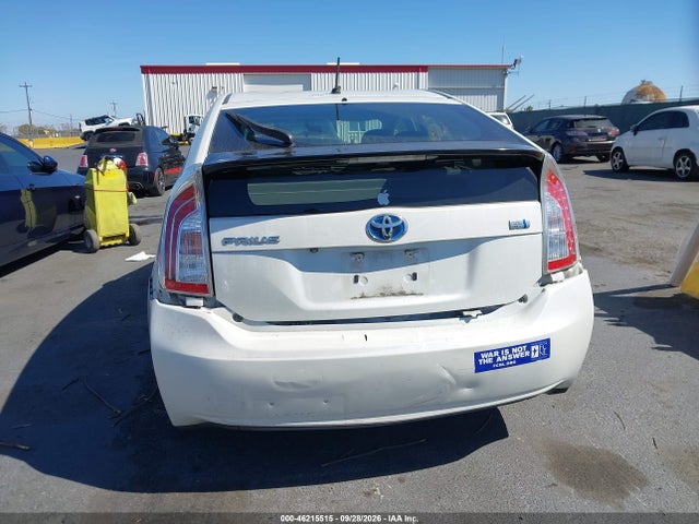 Toyota Prius Two 2015 JTDKN3DU1F0421484 Image 6
