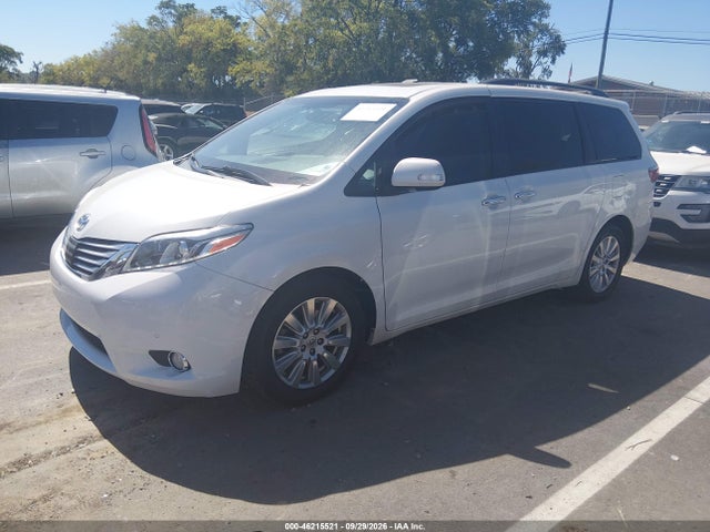 46215521 :رقم المزاد ، 5TDYZ3DC7HS795264 vin ، 2017 Toyota Sienna Limited Premium 7 Passenger مزاد بيع