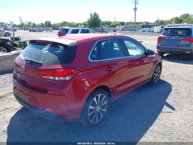 2018 Hyundai Elantra Gt მანქანა იყიდება აუქციონზე, vin: KMHH35LE1JU060292, აუქციონის ნომერი: 46215612