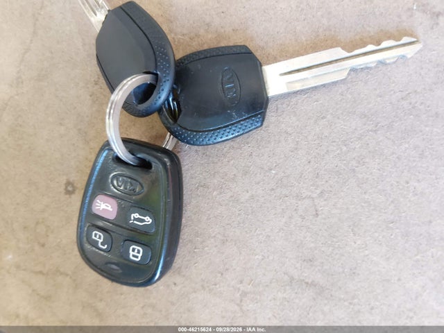 46215624 :رقم المزاد ، KNDJC733055426016 vin ، 2005 Kia Sorento Ex/lx مزاد بيع
