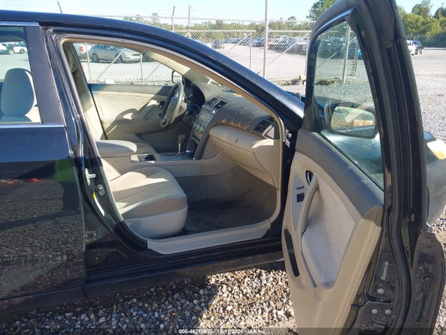 46215635 :رقم المزاد ، 4T1BE46K99U871605 vin ، 2009 Toyota Camry Le مزاد بيع